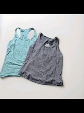 GAP Women's Racerback Tanks - Teal and Old Navy Active Grey Size L